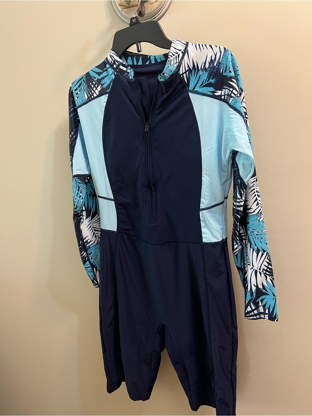Aonthua Woman’s Zip Up Navy and Light Blue One-Piece Rash Guard Swimsuit Size L